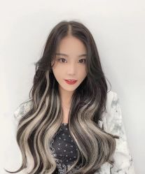 -3·3HAIR SALON