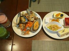 -南湖名都·景湖轩全日制餐厅·海鲜自助·东南亚风味·临湖而食