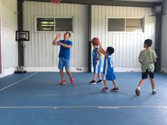 -悦动体能篮球羽毛球网球(三里河店)