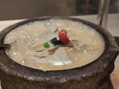 石锅自制卤水黑豆腐-羊之道草原味道清真餐厅(番禺店)