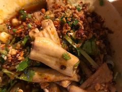 -拈签一笑黄牛肉辣卤串串