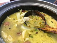 -周鱼小馆石锅酸菜鱼(活力汇店)