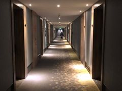-榆林榆阳西路火车站亚朵酒店