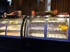 自助取餐区-蒙肥羊·酸汤潮牛·鲜牛肉火锅烤肉自助(岗顶店)
