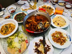 -鑫巴蜀小镇 · 水煮鱼专研店(玉桥店)