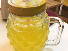 -志龙皇冠吃货椰子铺