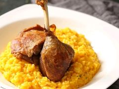 -港丽餐厅(高德置地店)