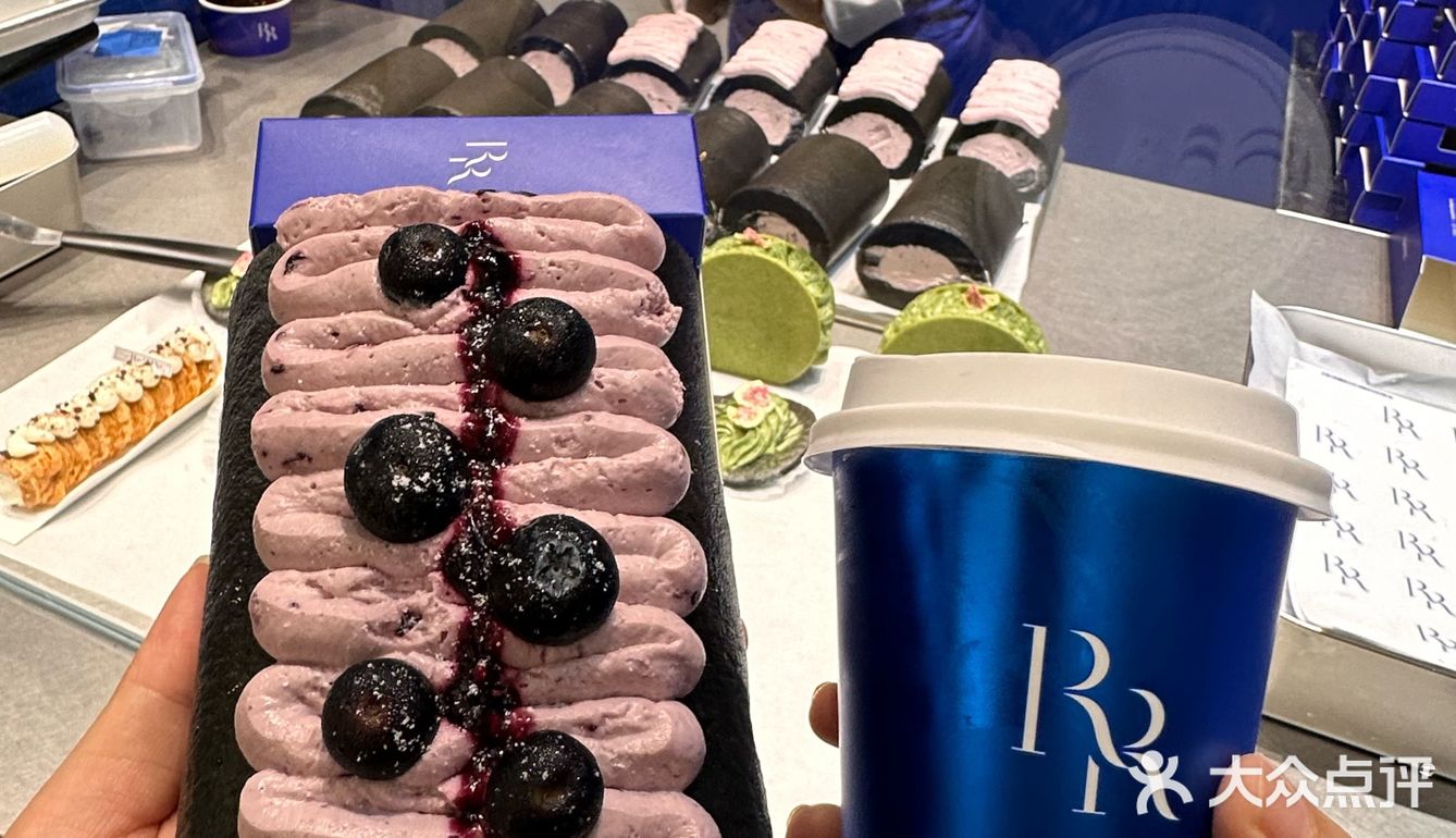 南昌新开的！！大悦城！！劳斯莱斯瑞士卷！！！