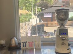 -HUGS coffee(东区店)