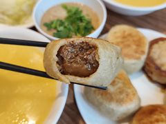 -清真吴记门钉肉饼·喜多利
