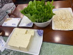 -楼外楼大刀肉传统火锅(西安大路店)