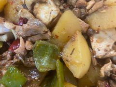 -牛一嘴·兰州牛肉面·大盘鸡(财富中心店)