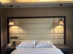 -雅夫酒店(西安市图书馆地铁站店)