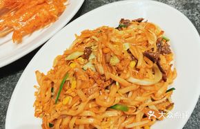 Home-style Fried Rice Noodles