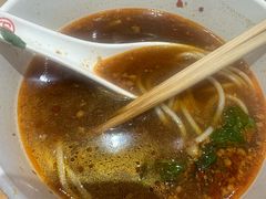 -三千粉牛肉米粉(来客茂店)