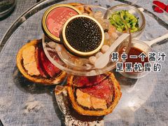 惠灵顿牛排-弦月窗LUNETTE BY AMANDA(复兴路店)