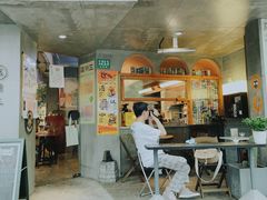 门面-店溡三(御华名苑愚园路1221弄店)
