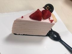 草莓千层可丽蛋糕切件-DEMO黛慕蛋糕(中泰店)