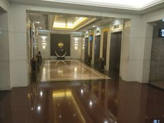-广东大厦酒店(广州北京路步行街纪念堂地铁站店)
