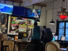 -拖板鞋咖啡旅行酒店(春熙路地铁站店)