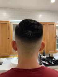 -韦恩先生Barbershop英式男士理发馆