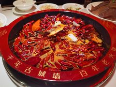-重庆古城墙火锅(贵阳店)