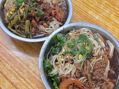 -灵山卢梅燕粉店