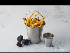 -The BREW·酿餐厅(浦东嘉里大酒店)
