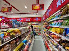 -赵一鸣零食(广州荔湾路店)