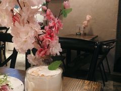 -layback cafe & bar