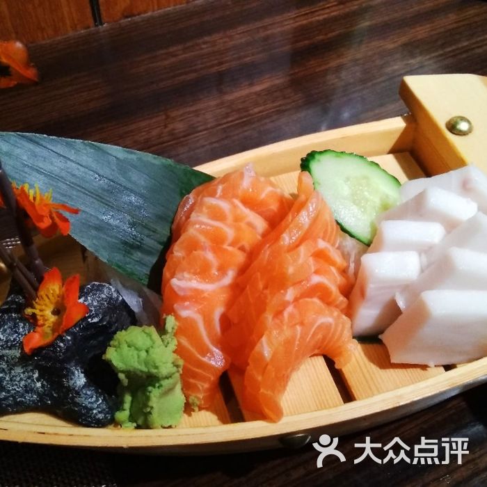 渔猫の刺身飞鱼籽刺身图片-北京日本料理-大众点评网