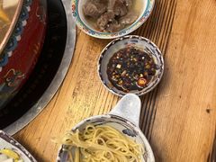 -毛辣果·贵州红酸汤牛肉火锅(西单店)
