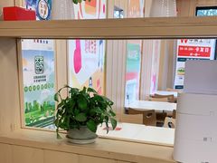 店内布置-华莱士·全鸡汉堡(郭巷3店)