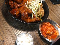 韩式炸鸡-MI WU FACTORY米屋美食工厂餐厅(绿地店)
