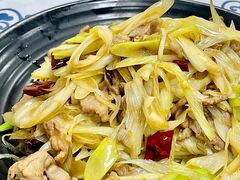 葱爆羊肉-马黑哥椒麻鸡(清江山水店)