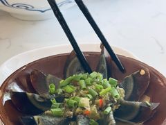 -李与白包子铺(桐梓林店)