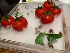 番茄脆菇沙拉-小大董·烤鸭(王府井apm店)
