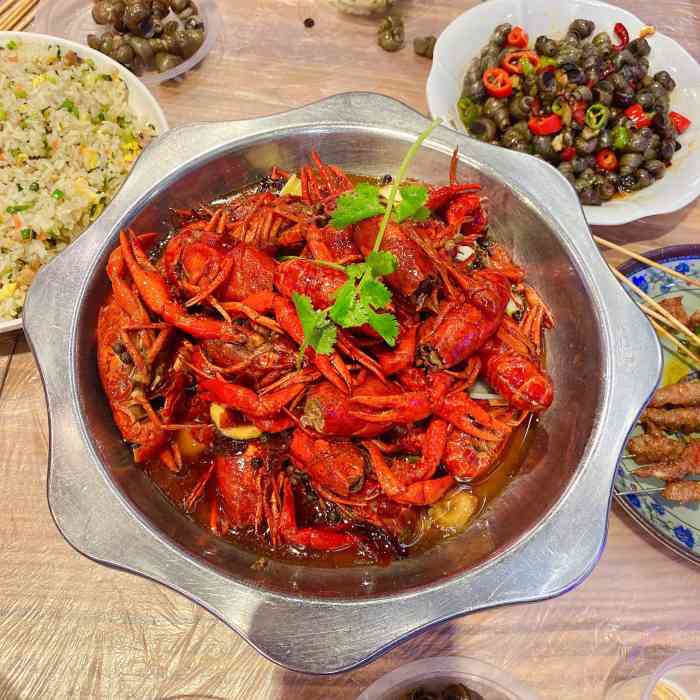 亮亮虾城(恒大嘉园店)-"来了好几次了.他们家虾子味道真的不多.好.