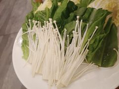 蔬菜拼盘-鸿喜牛·潮汕鲜牛肉火锅(海浪湾店)