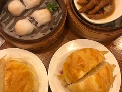 Big&nbsp;men菠萝包-澳门陈光记烧味饭店(南京德基广场店)