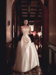 -纯色时光婚纱艺术馆WHITE