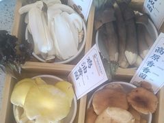 -阿婆情腊排骨火锅(金虹路店)