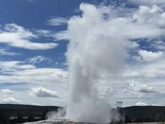 -老忠实间歇泉