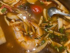 冬阴功海鲜汤-渔太泰漓江小馆·广西融合菜(西街店)