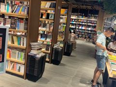 -覔书店(壹方城店)