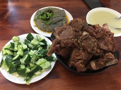 小米粥-宝瑞门钉肉饼店