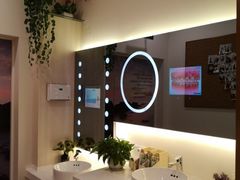 -维乐口腔(美维云门诊陆家嘴店)