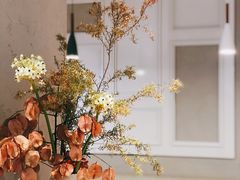 店内布置-潮一不贰·法式甜品·生日蛋糕·西式简餐(外滩店)