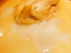 -鲜入围煮花胶鸡海鲜火锅