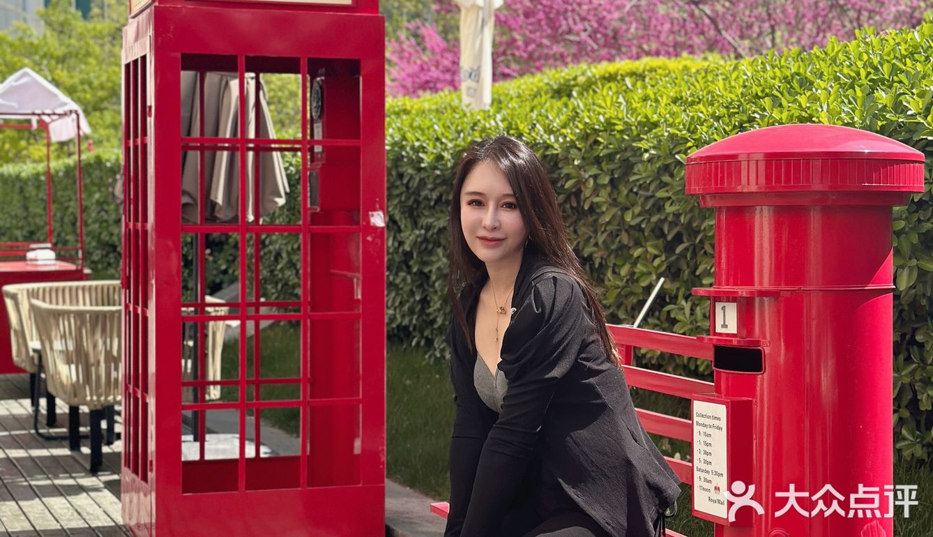 精致又美味的粤菜小馆，这露天花园太美啦